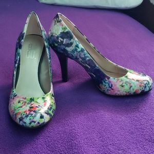 Watercolor design 3" heels